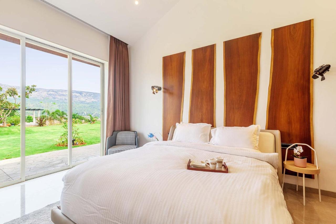 Stayvista'S Villa 107 At Canary Farms - Pure Veg With Huge Lawn, Pool And Home Theatre Lonavala Exteriör bild