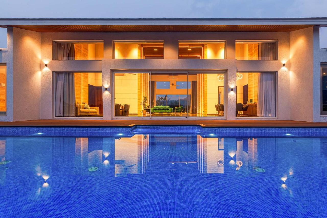 Stayvista'S Villa 107 At Canary Farms - Pure Veg With Huge Lawn, Pool And Home Theatre Lonavala Exteriör bild