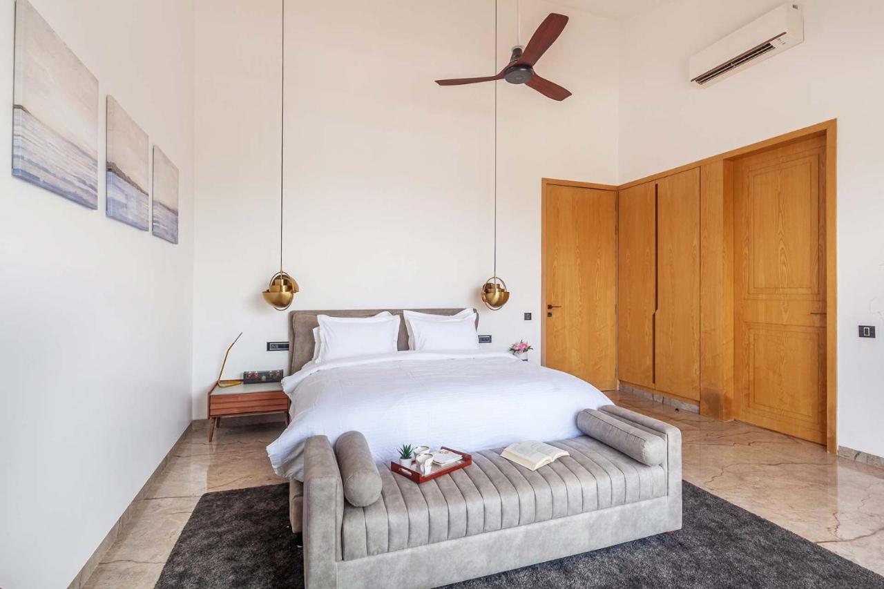 Stayvista'S Villa 107 At Canary Farms - Pure Veg With Huge Lawn, Pool And Home Theatre Lonavala Exteriör bild