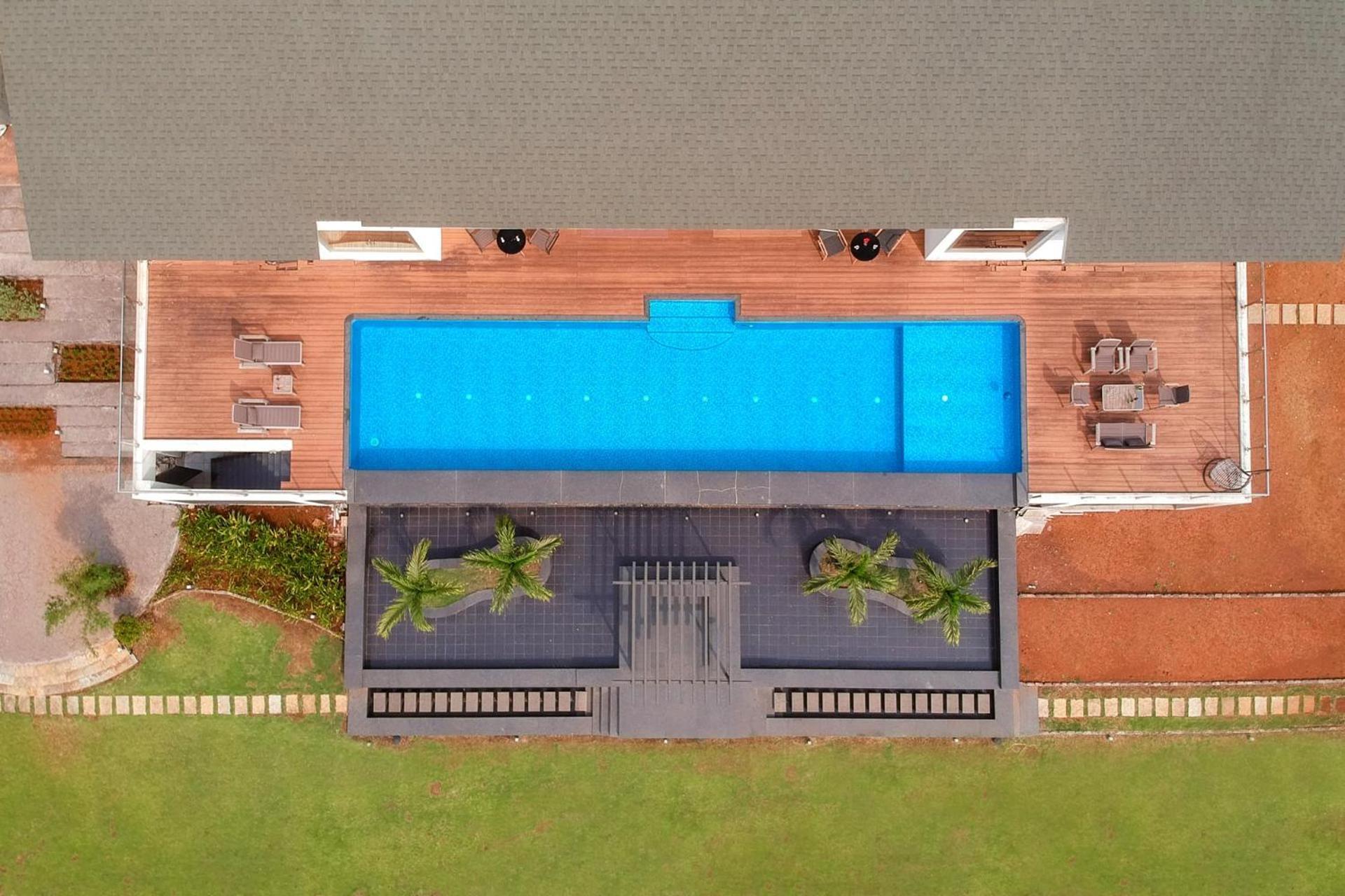 Stayvista'S Villa 107 At Canary Farms - Pure Veg With Huge Lawn, Pool And Home Theatre Lonavala Exteriör bild